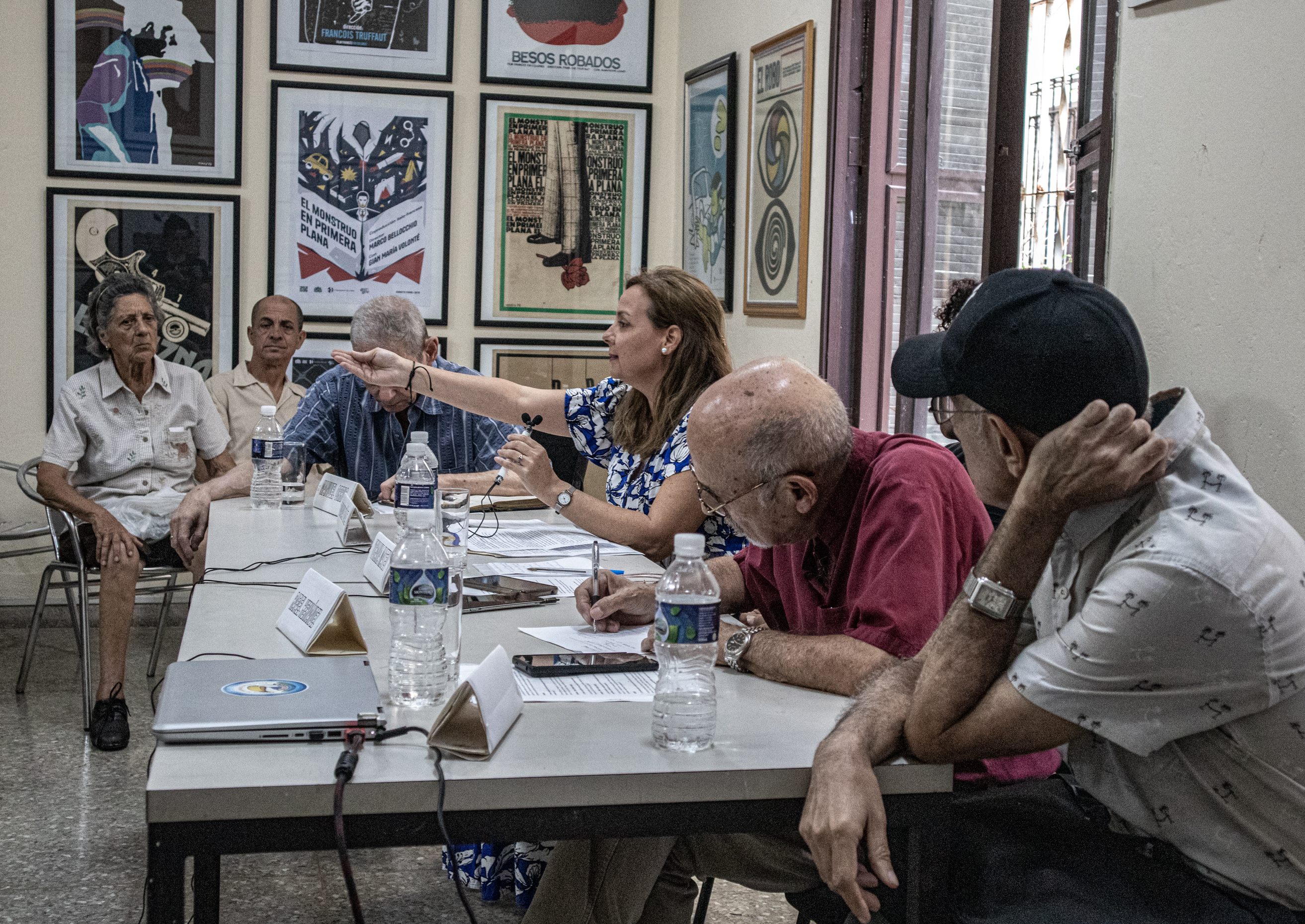 Debate del Último Jueves de la revista Temas dedicado a los "Discapacitados" nuestros de cada día.
